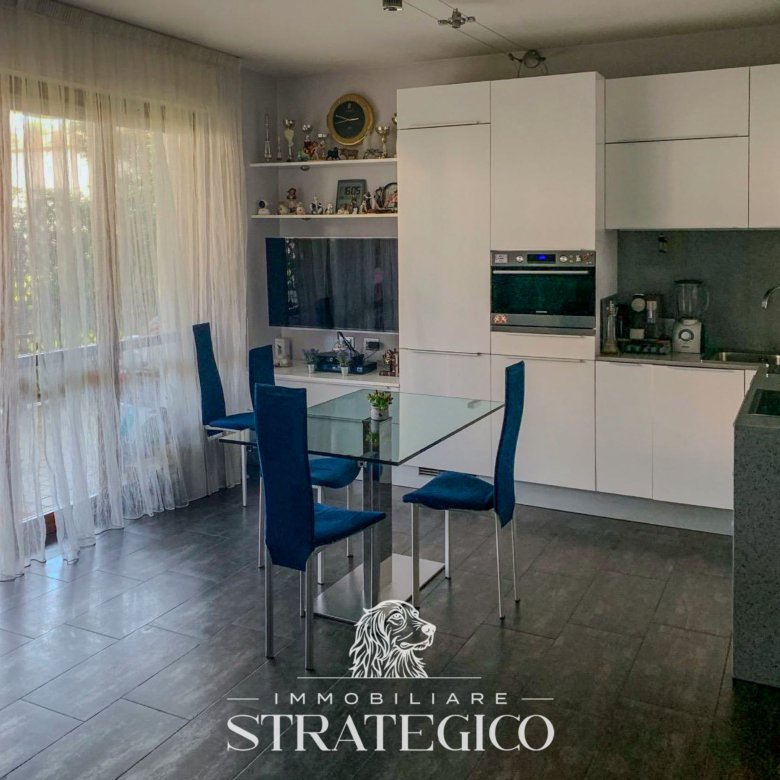 Appartamento trilocale in vendita ad Arona suul Lago Maggiore