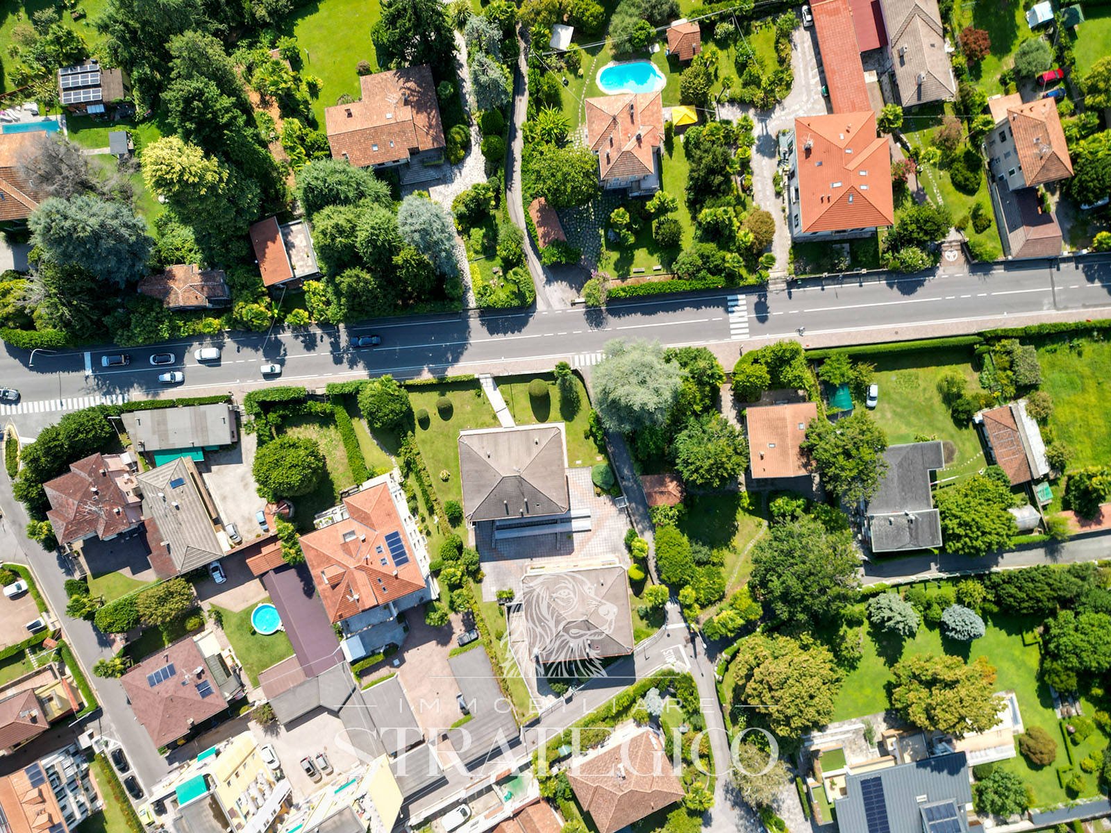 Lesa — Bilocale completamente ristrutturato con box e cantina a pochi passi dal Lago Maggiore