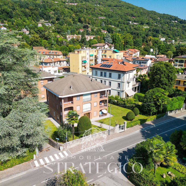 Lesa — Bilocale completamente ristrutturato con box e cantina a pochi passi dal Lago Maggiore