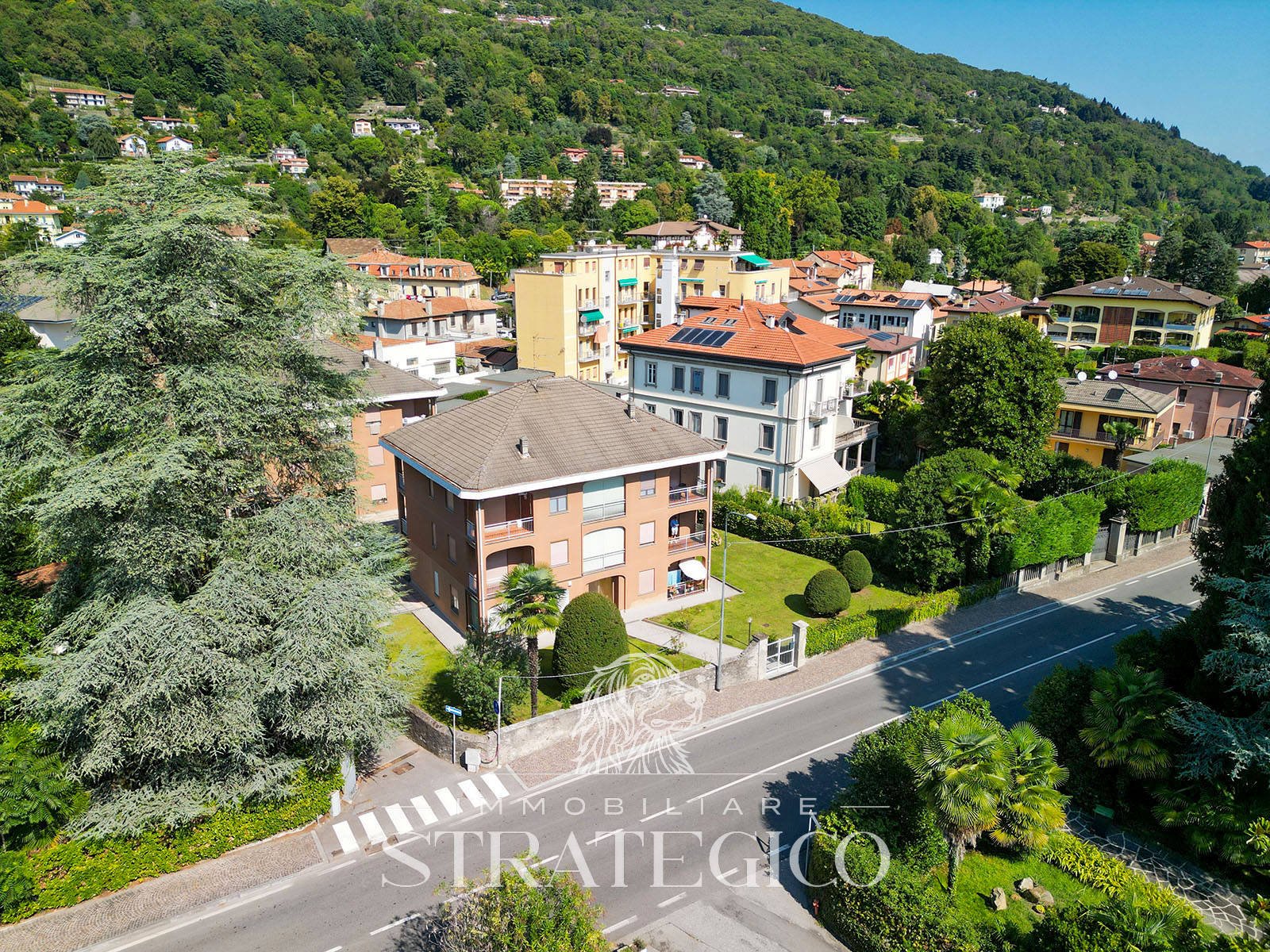 Lesa — Bilocale completamente ristrutturato con box e cantina a pochi passi dal Lago Maggiore