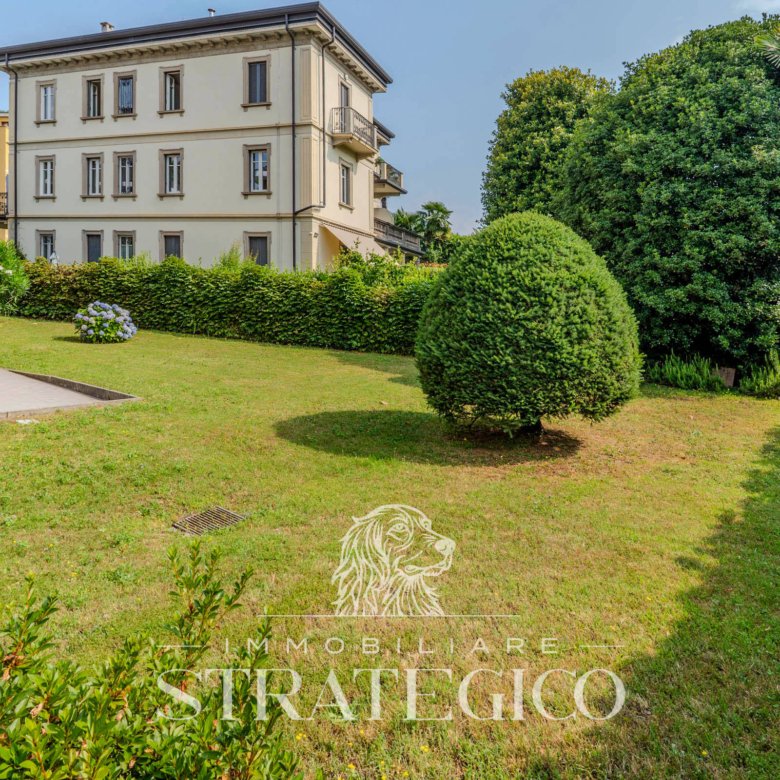 Lesa — Bilocale completamente ristrutturato con box e cantina a pochi passi dal Lago Maggiore