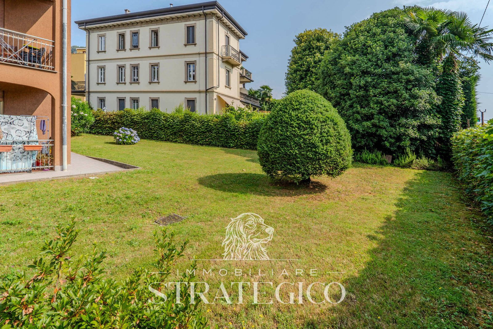 Lesa — Bilocale completamente ristrutturato con box e cantina a pochi passi dal Lago Maggiore