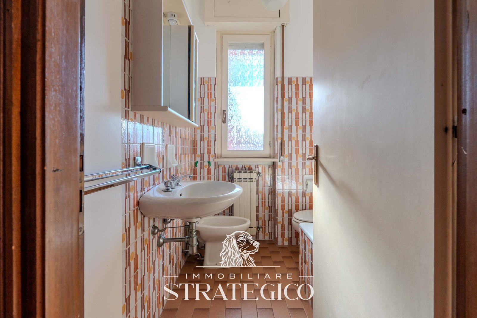 fosseno-appartamento-vista-lago-con-box_012