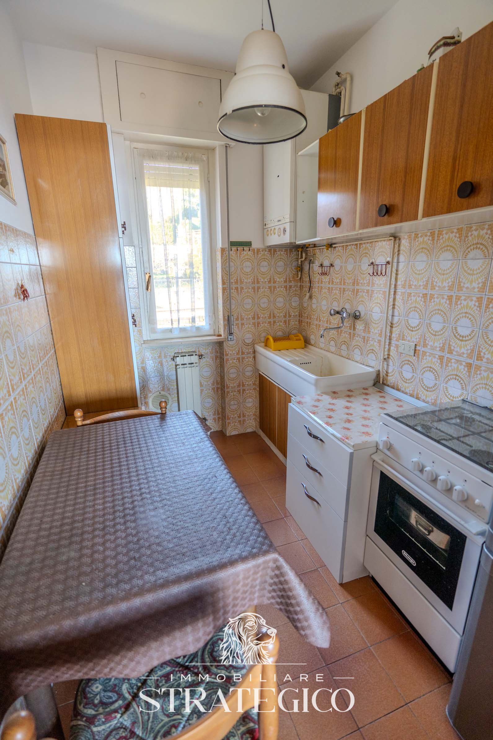 fosseno-appartamento-vista-lago-con-box_028