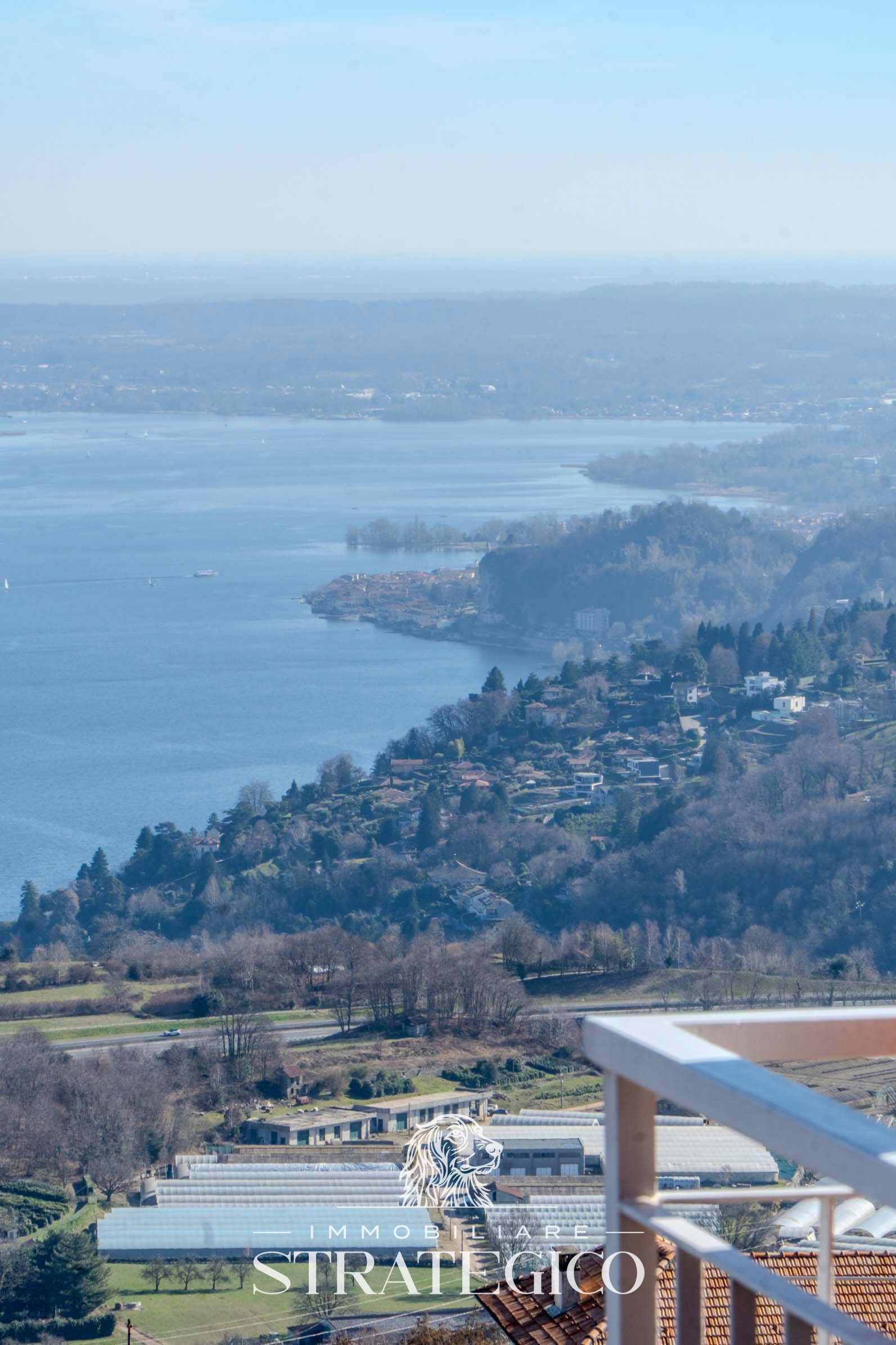 fosseno-appartamento-vista-lago-con-box_037