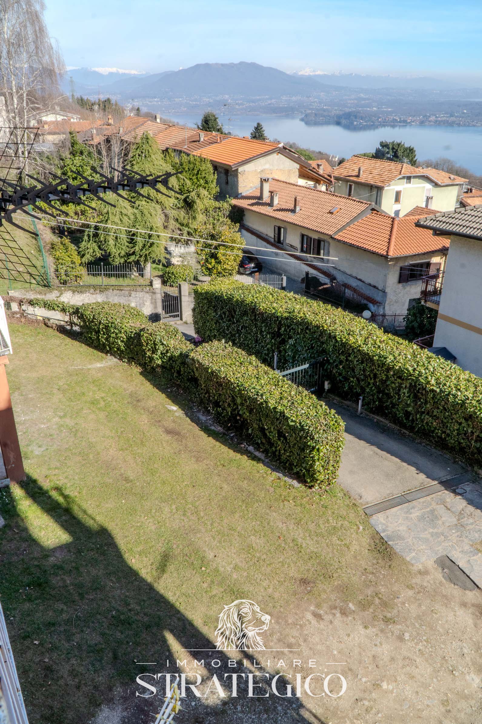 fosseno-appartamento-vista-lago-con-box_038