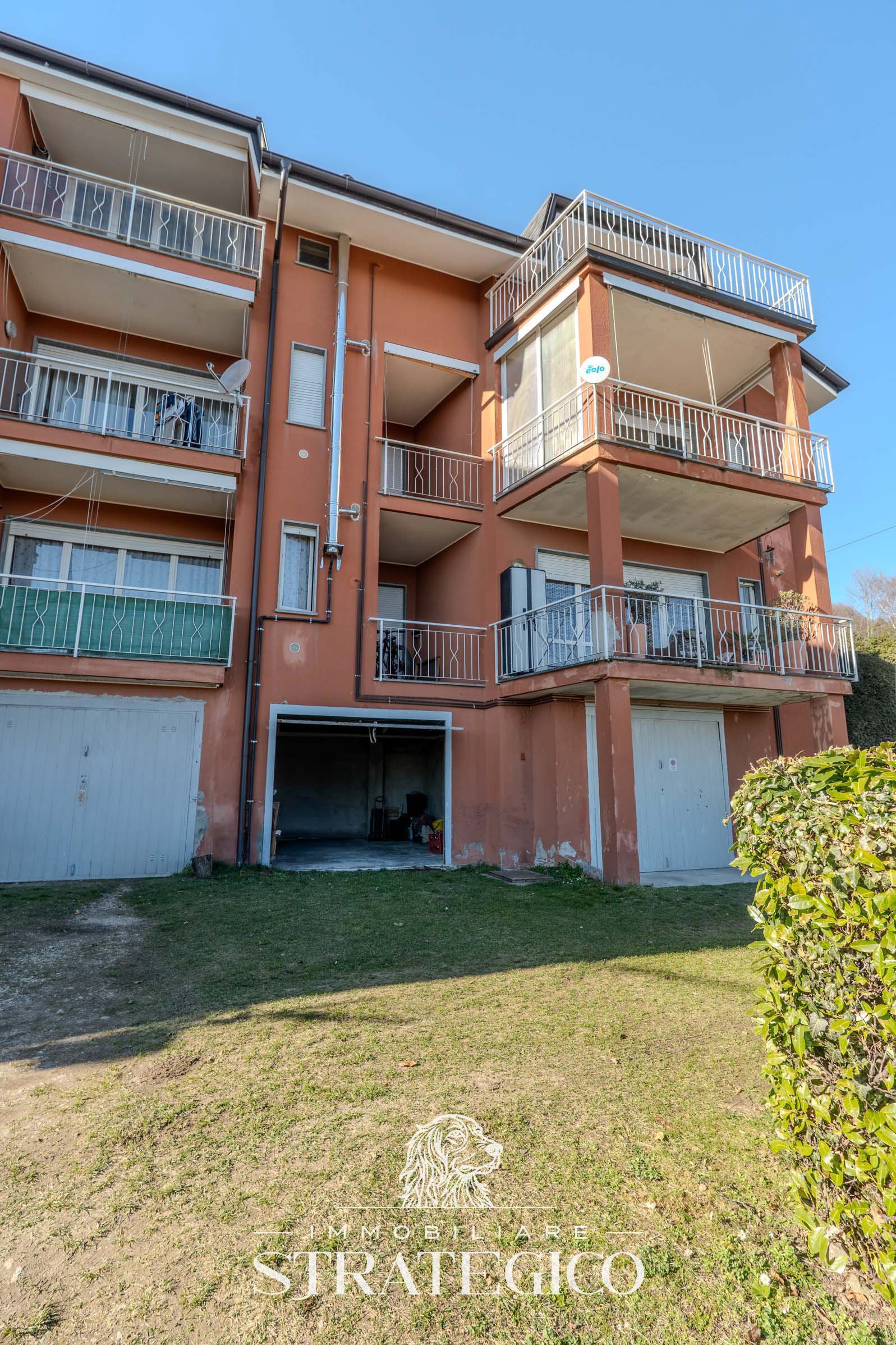 fosseno-appartamento-vista-lago-con-box_044