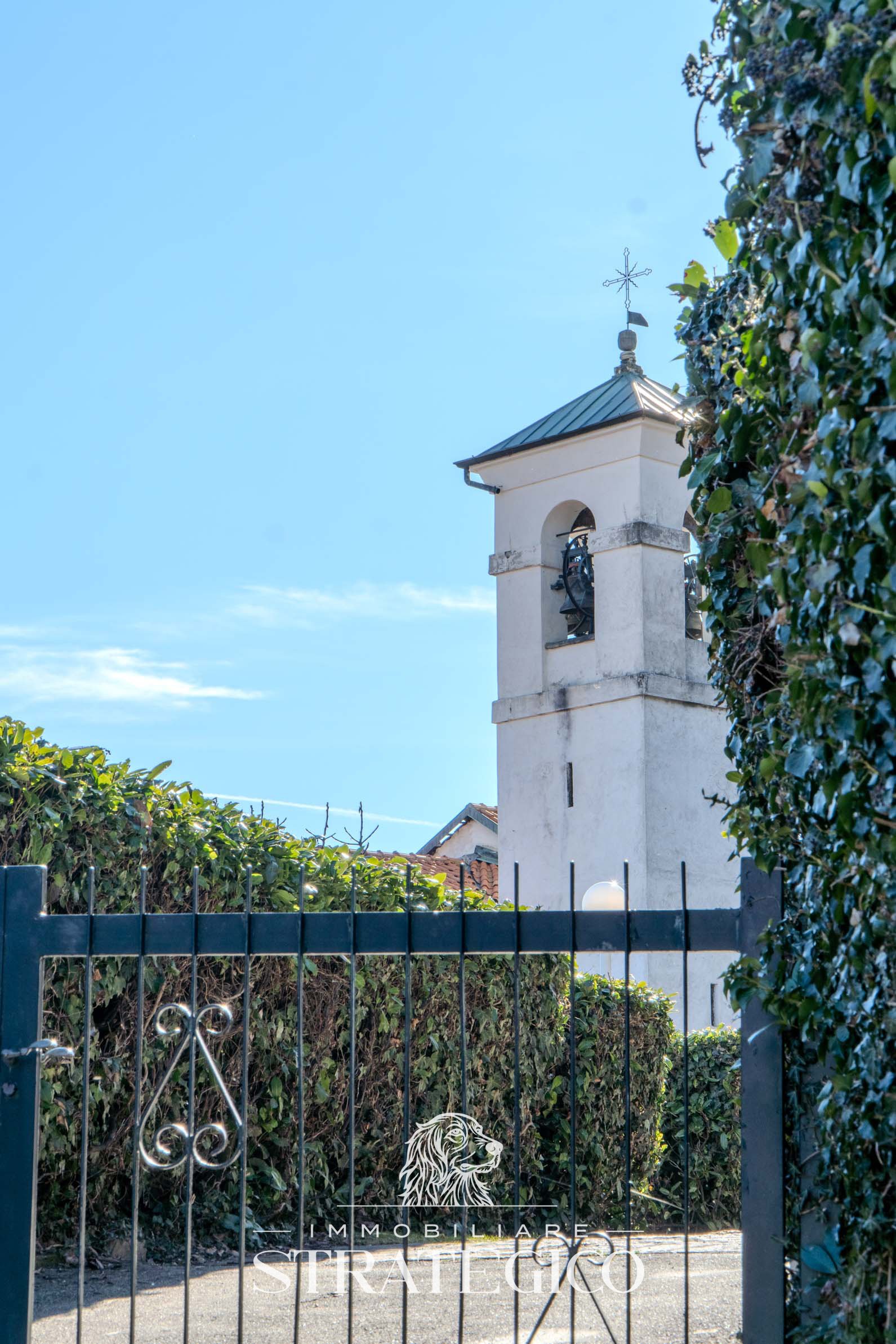 fosseno-appartamento-vista-lago-con-box_057