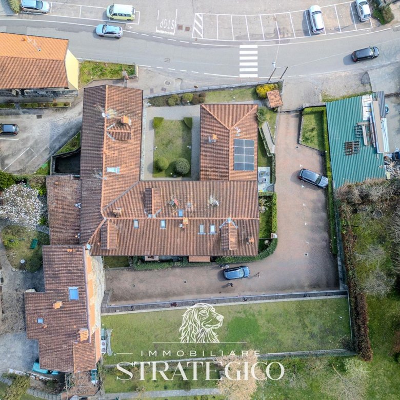 Paruzzaro — Trilocale completamente ristrutturato con giardino, domotica e fotovoltaico
