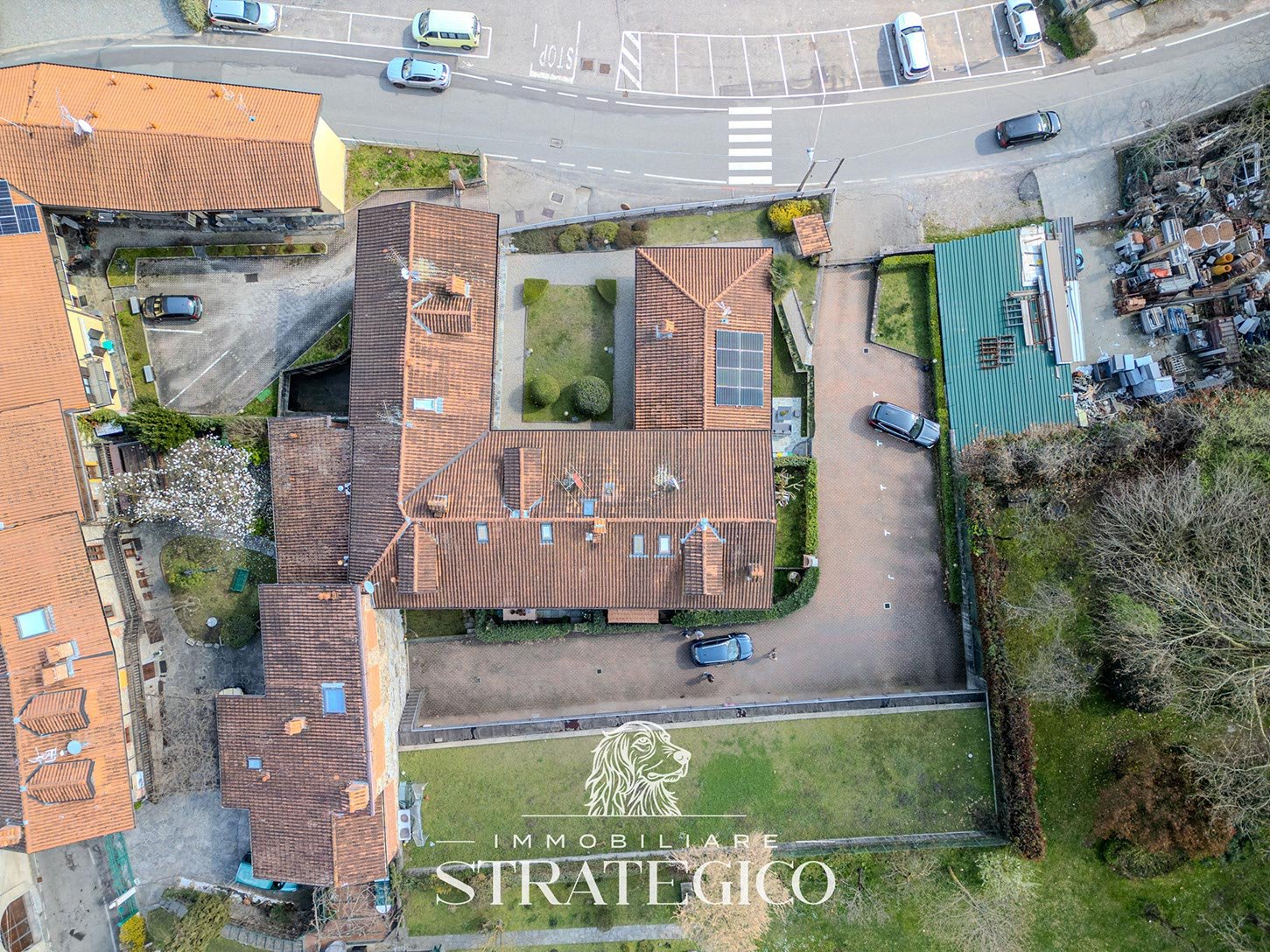 Paruzzaro — Trilocale completamente ristrutturato con giardino, domotica e fotovoltaico