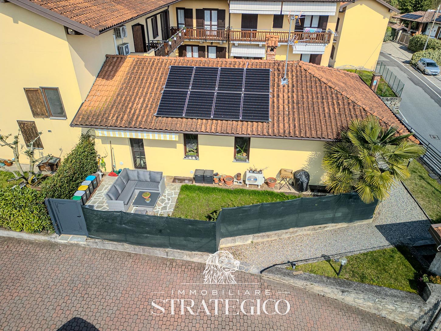 Paruzzaro — Trilocale completamente ristrutturato con giardino, domotica e fotovoltaico