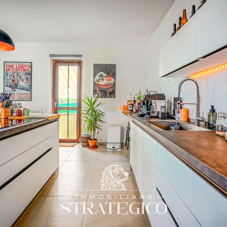 Paruzzaro — Trilocale completamente ristrutturato con giardino, domotica e fotovoltaico
