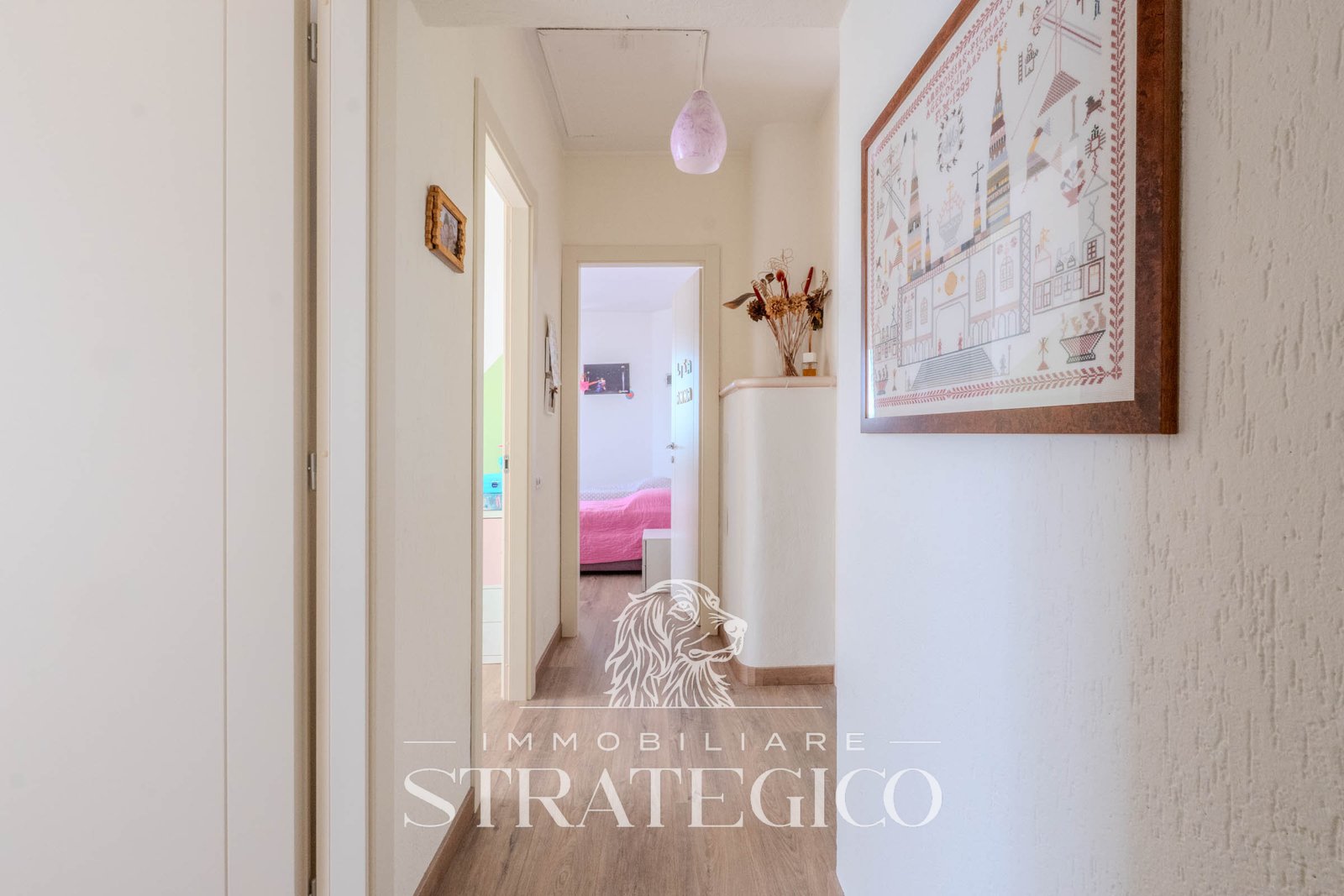Pisano — Villa su 3 livelli + ampio fabbricato + terreno indipendente