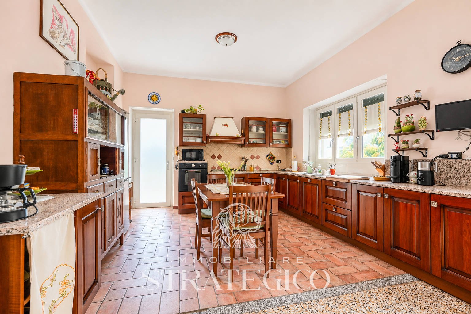 Lesa — Villa indipendente con giardino sul Lago Maggiore