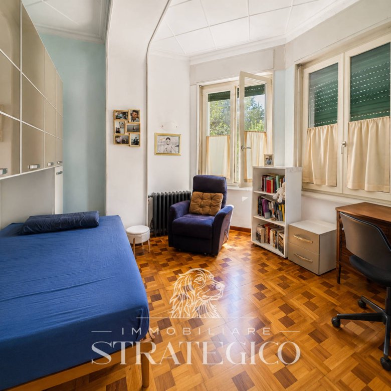 Lesa — Villa indipendente con giardino sul Lago Maggiore
