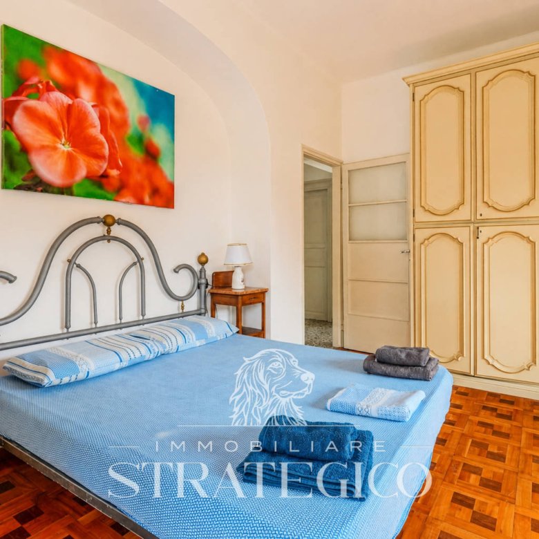 Lesa — Villa indipendente con giardino sul Lago Maggiore