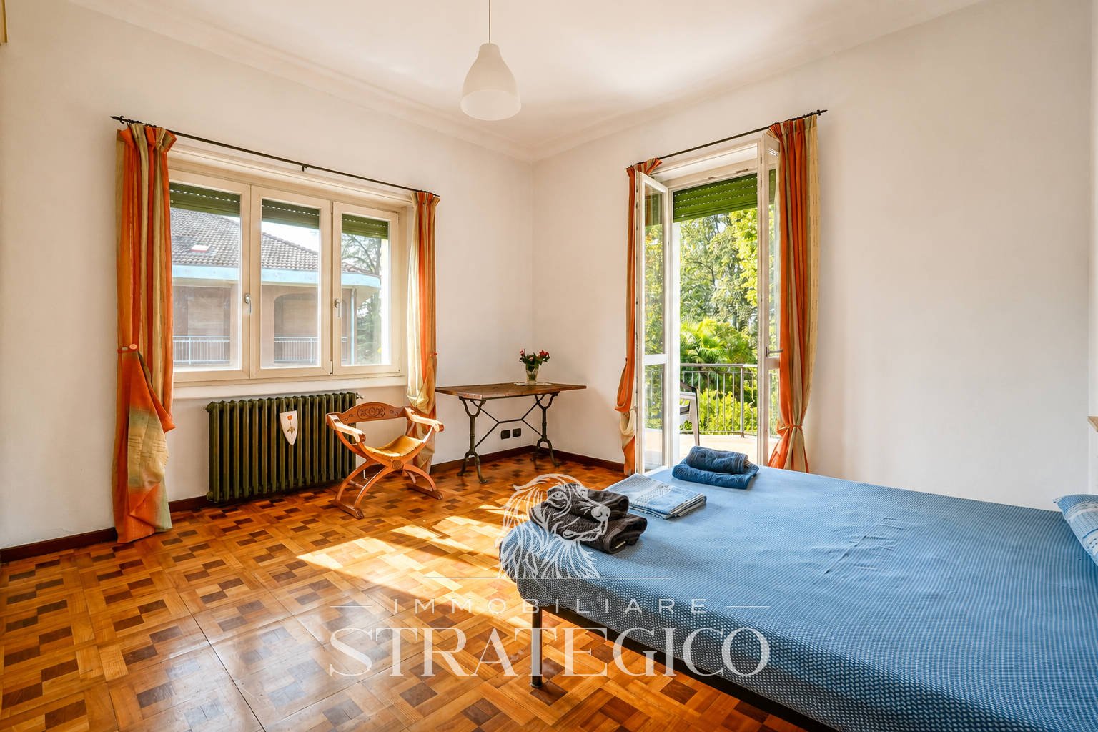 Lesa — Villa indipendente con giardino sul Lago Maggiore