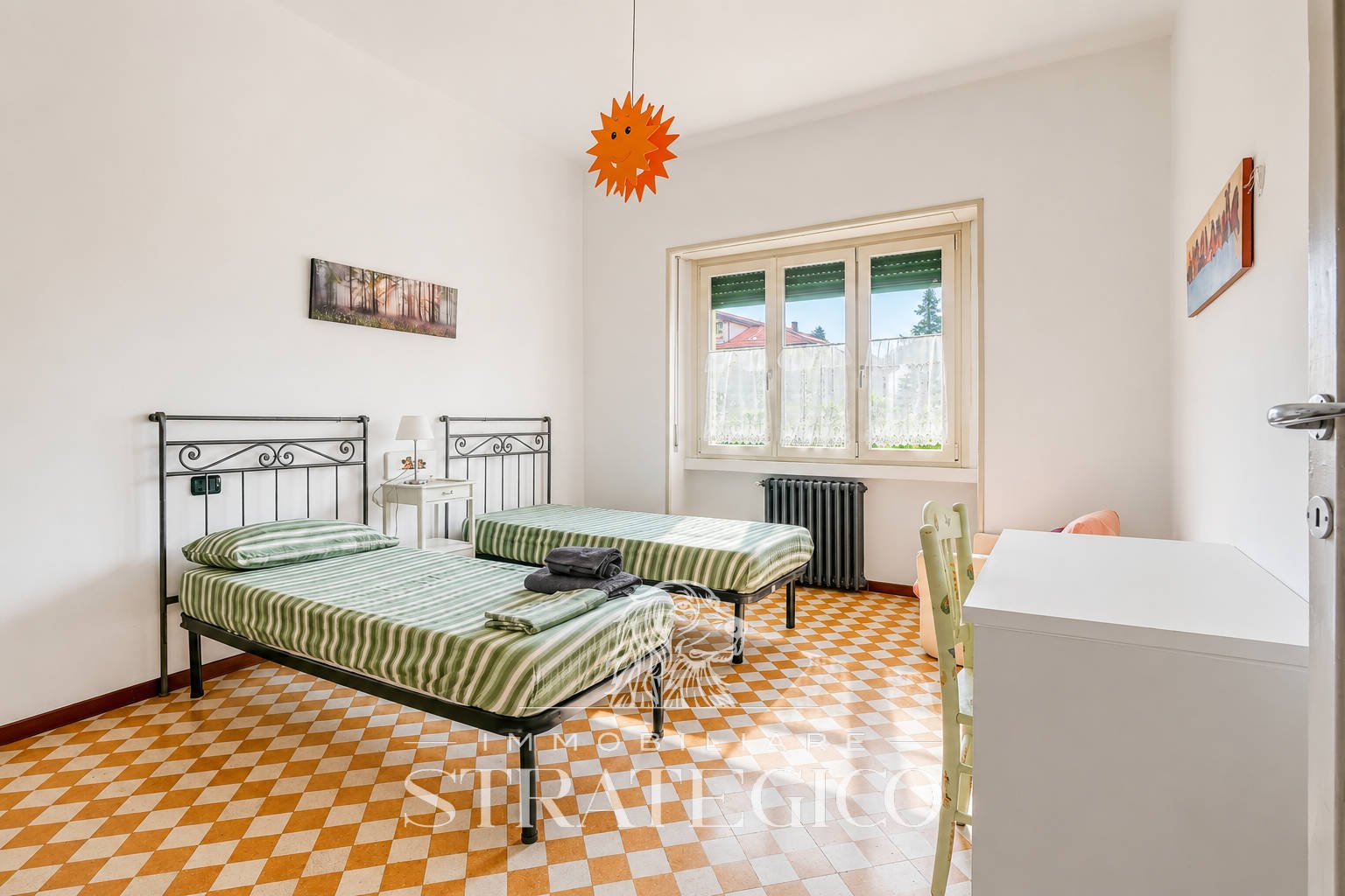 Lesa — Villa indipendente con giardino sul Lago Maggiore