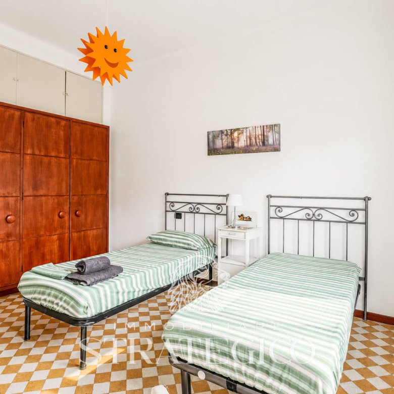 Lesa — Villa indipendente con giardino sul Lago Maggiore