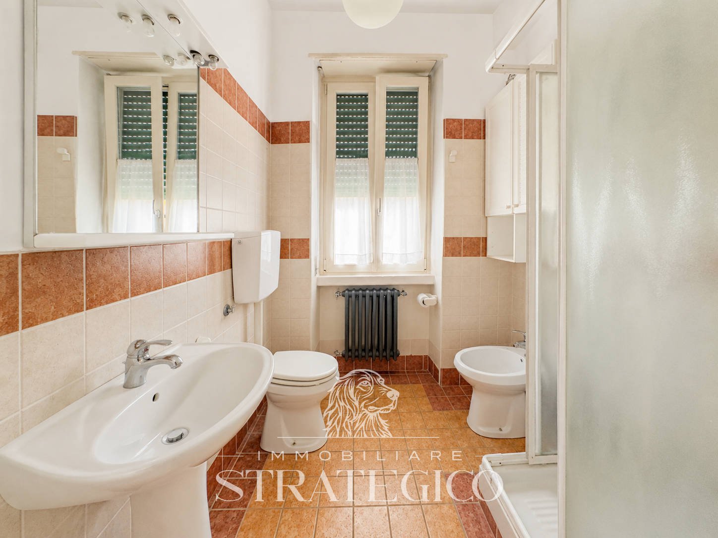 Lesa — Villa indipendente con giardino sul Lago Maggiore