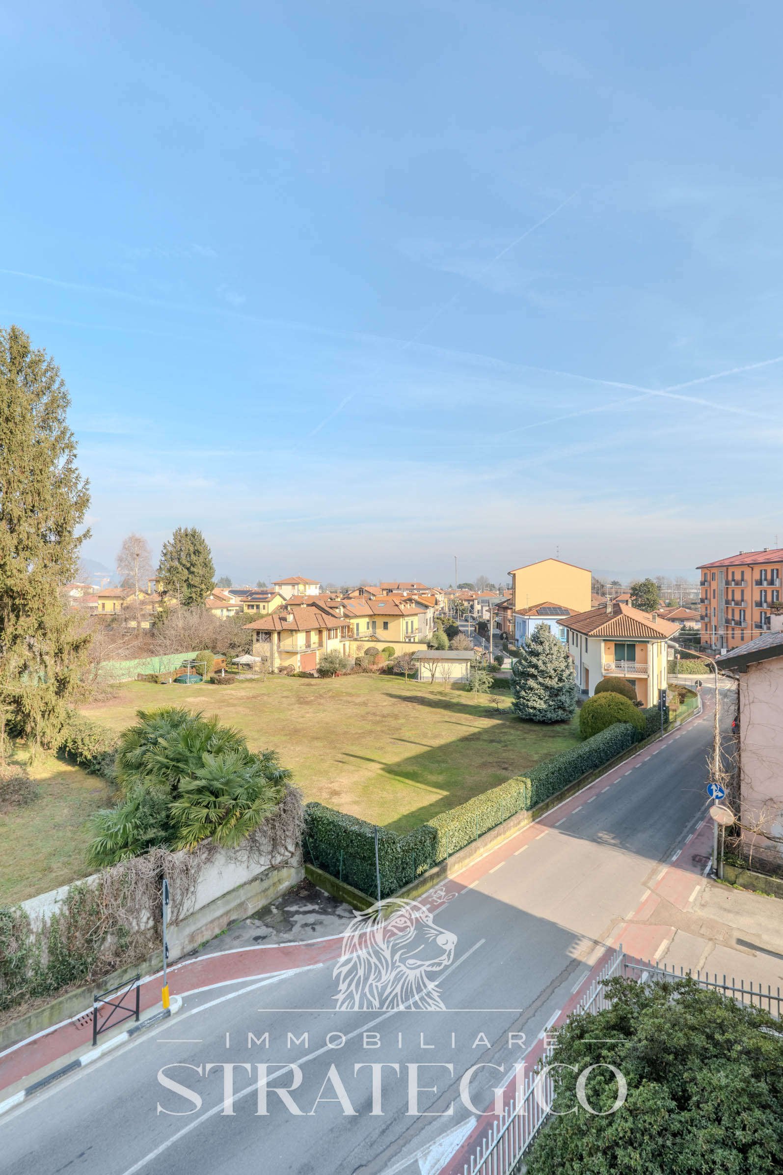Arona — Ampio appartamento in affitto vicino al centro