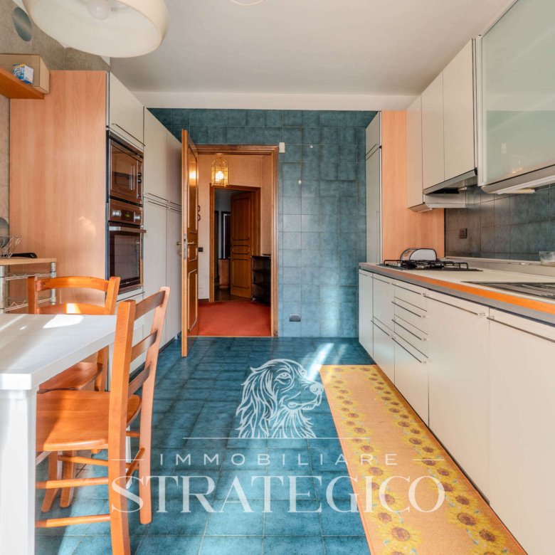 Arona — Ampio appartamento in affitto vicino al centro