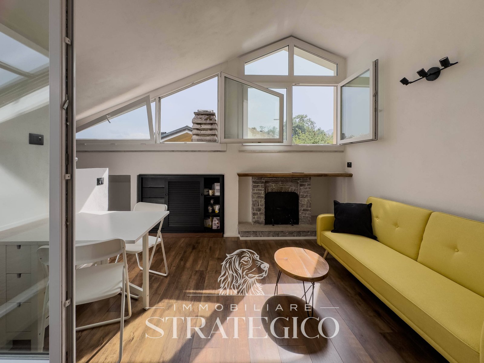 Pisano — Mansarda luminosa con terrazzo panoramico vista Lago Maggiore