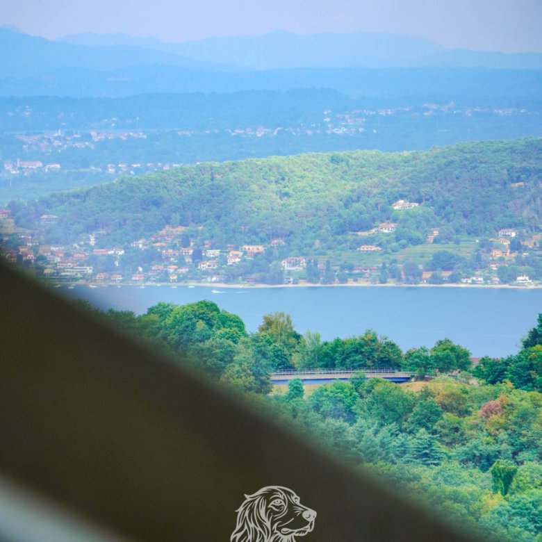 Pisano — Mansarda luminosa con terrazzo panoramico vista Lago Maggiore