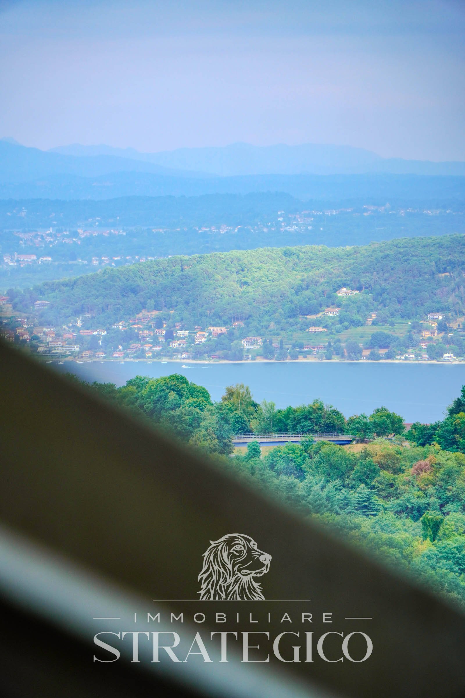 Pisano — Mansarda luminosa con terrazzo panoramico vista Lago Maggiore