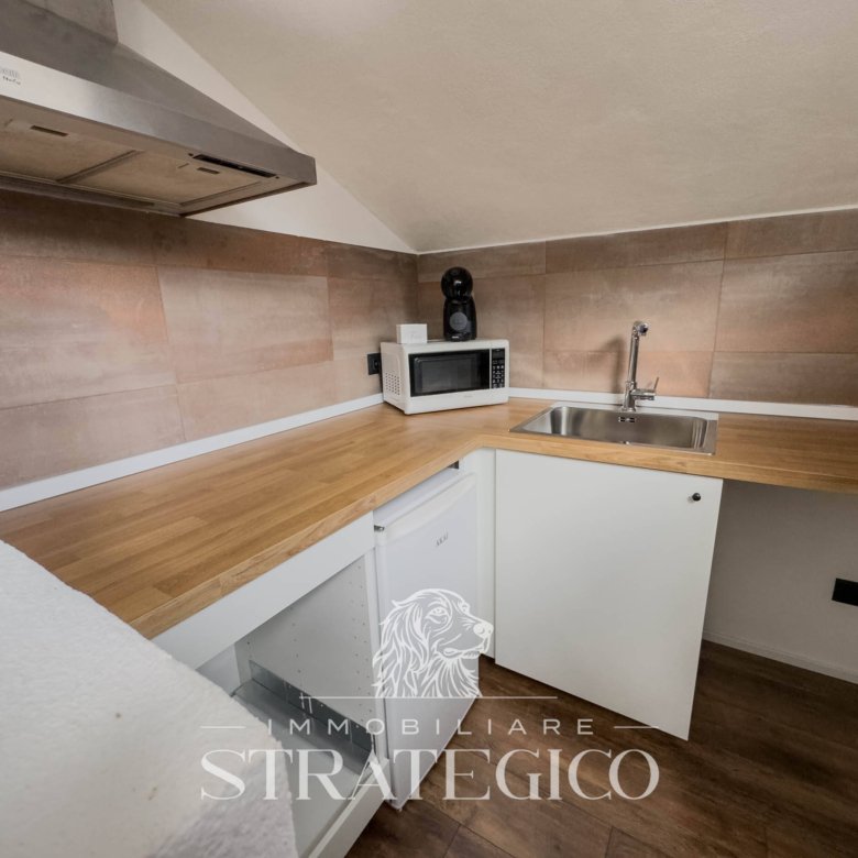Pisano — Mansarda luminosa con terrazzo panoramico vista Lago Maggiore