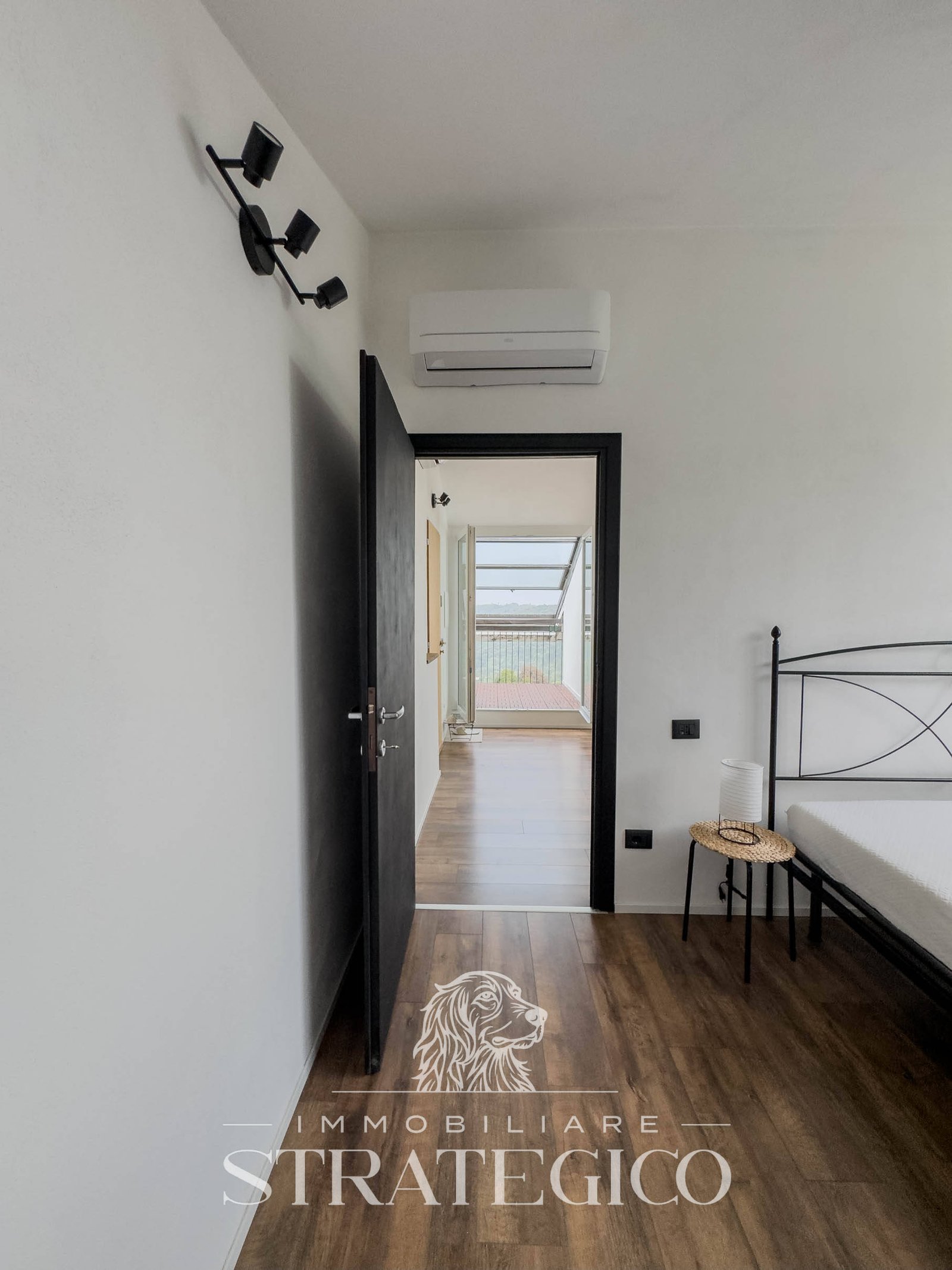 Pisano — Mansarda luminosa con terrazzo panoramico vista Lago Maggiore