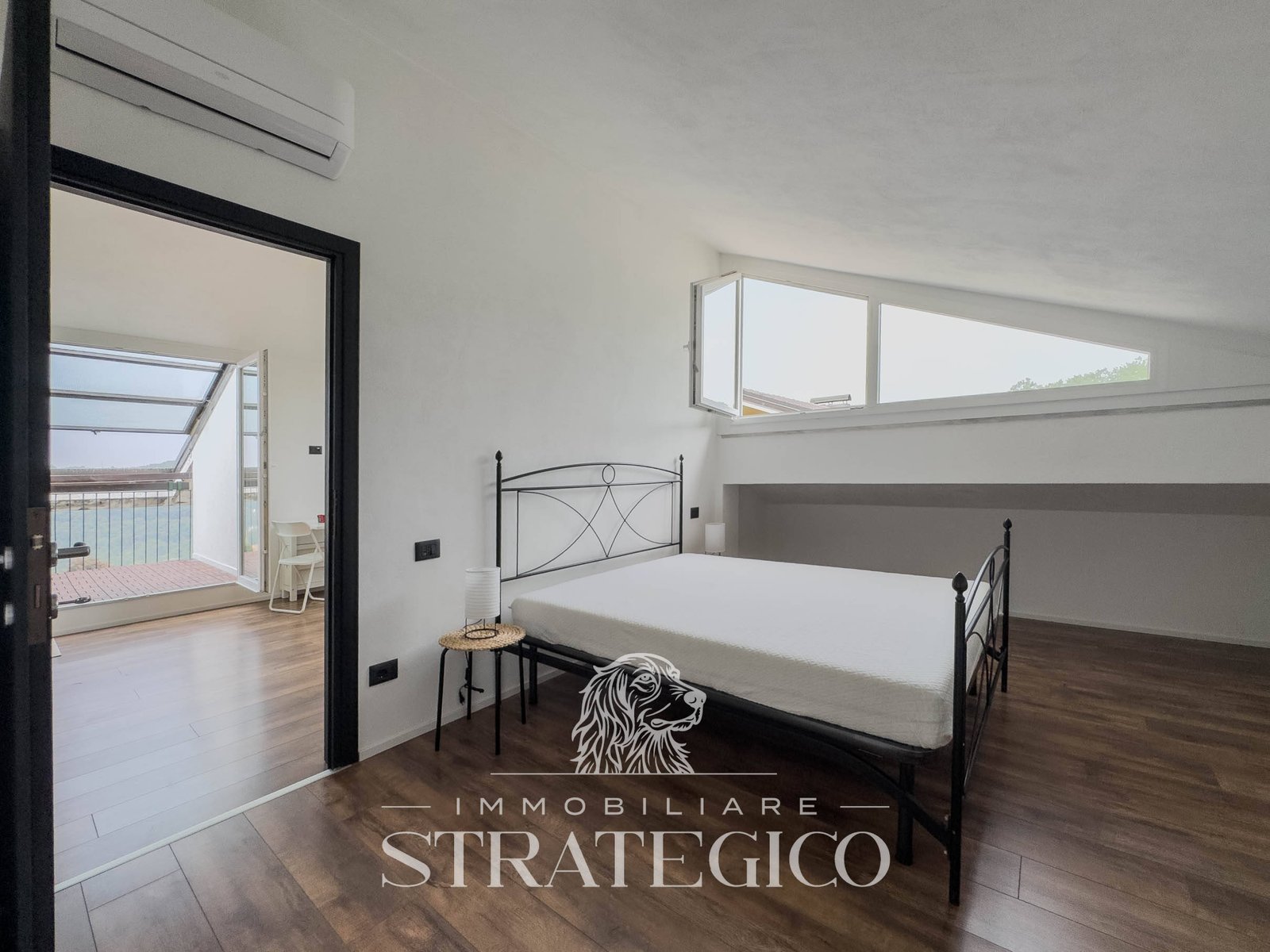Pisano — Mansarda luminosa con terrazzo panoramico vista Lago Maggiore