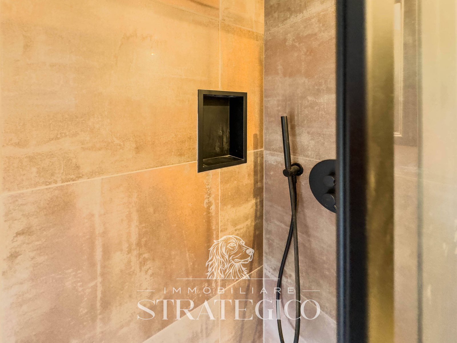 Pisano — Mansarda luminosa con terrazzo panoramico vista Lago Maggiore