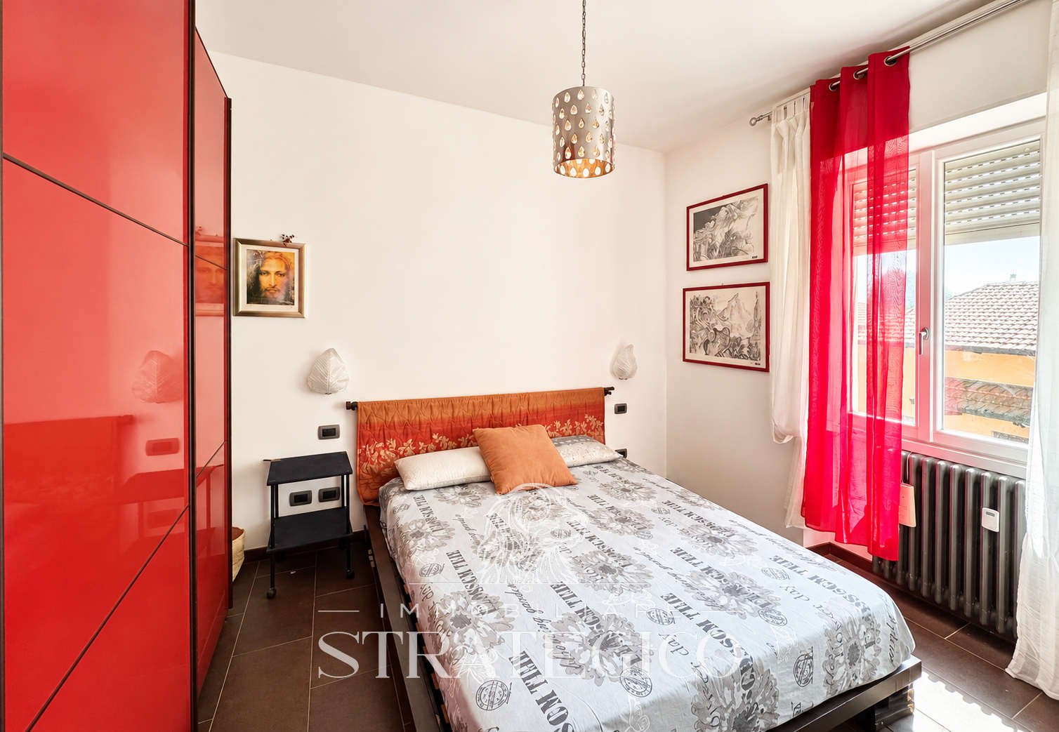 Arona — Trilocale con terrazza coperta in Via Vittorio Veneto