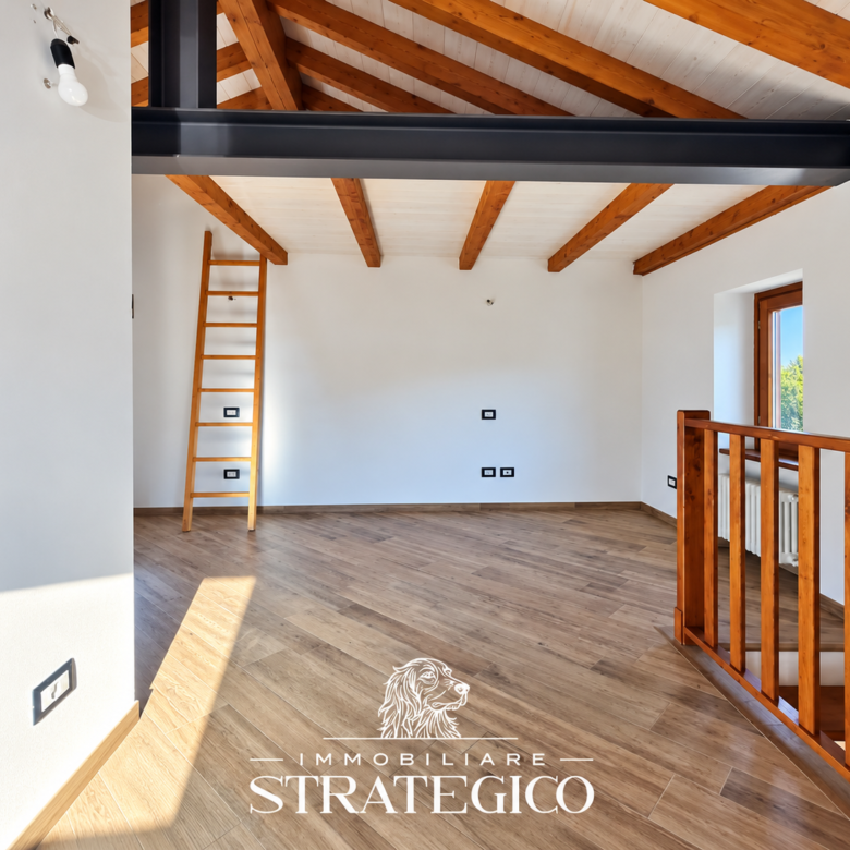 Brovello-Carpugnino: casa con giardino e balcone in Via Fontana