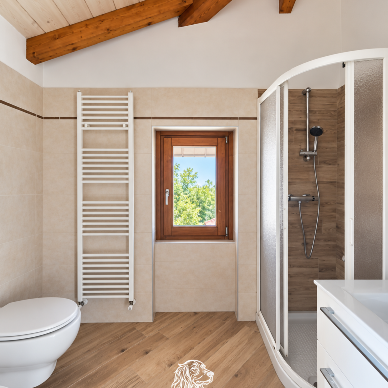 Brovello-Carpugnino: casa con giardino e balcone in Via Fontana
