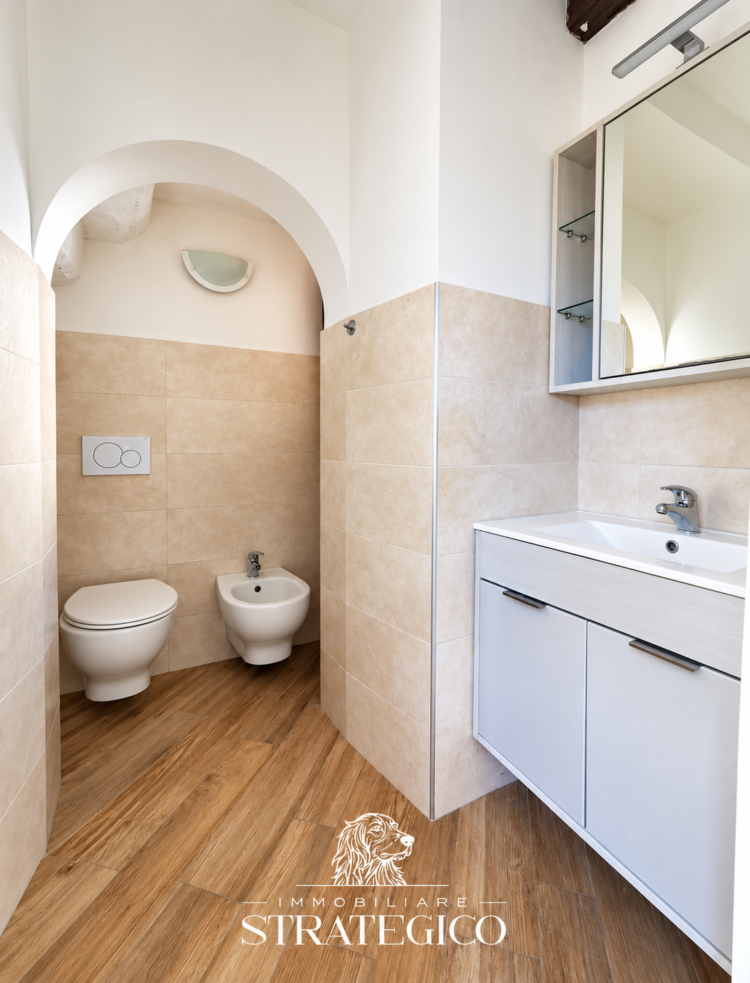 Brovello-Carpugnino: casa con giardino e balcone in Via Fontana