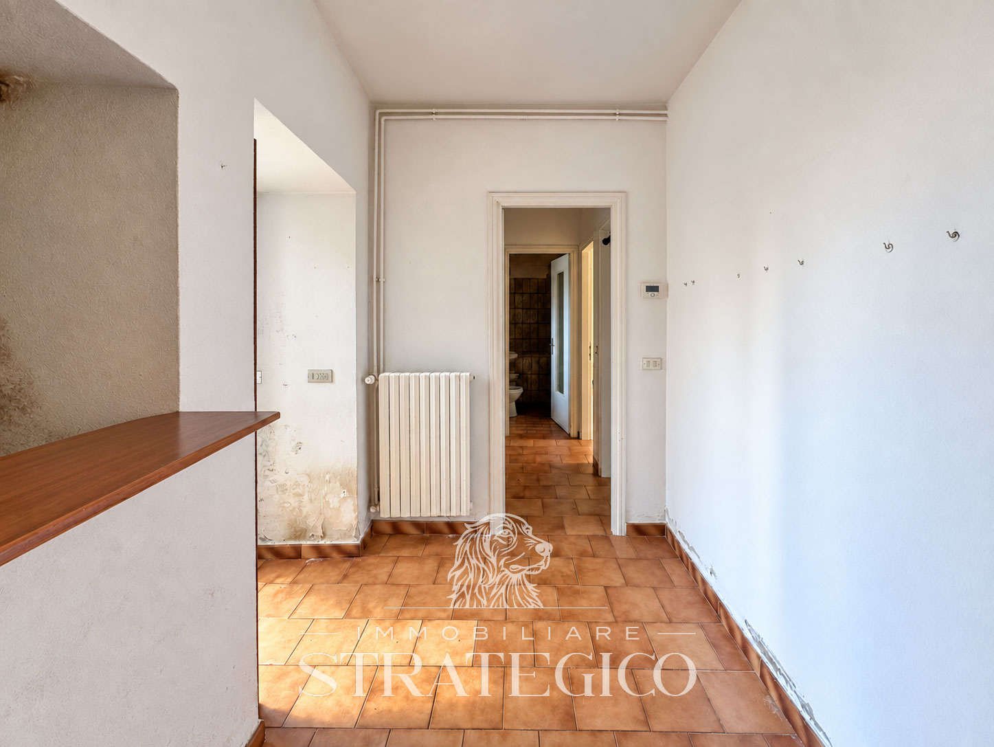 Meina — Trilocale da ristrutturare con giardino a Ghevio