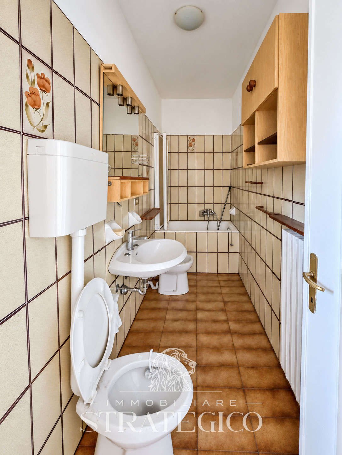Meina — Trilocale da ristrutturare con giardino a Ghevio
