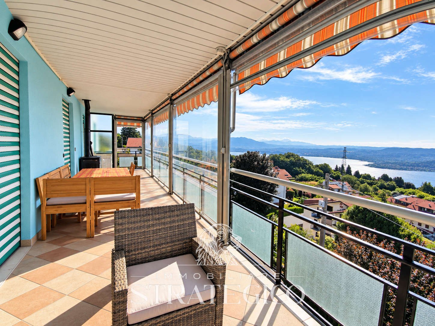 Terrazza coperta con vista sul Lago Maggiore – Fosseno, Nebbiuno
