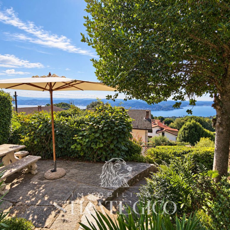 Patio del giardino con vista lago – Fosseno, Nebbiuno